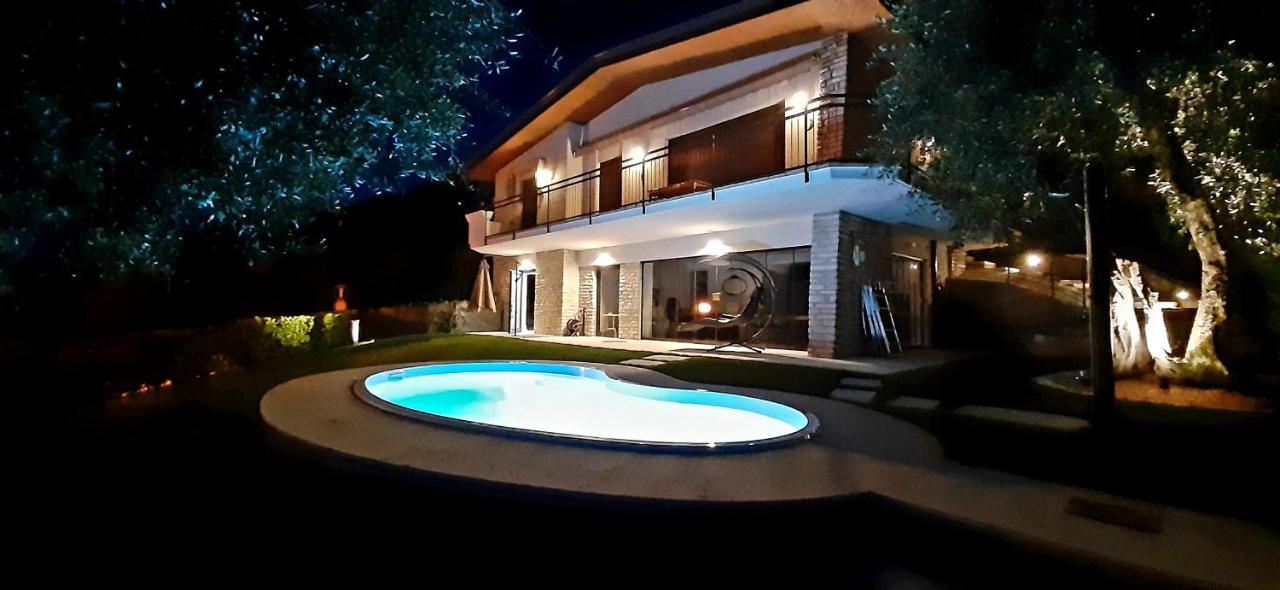 Villa Mimosa-Con Piscina E Vista Lago Бренцоне-суль-Гарда Экстерьер фото