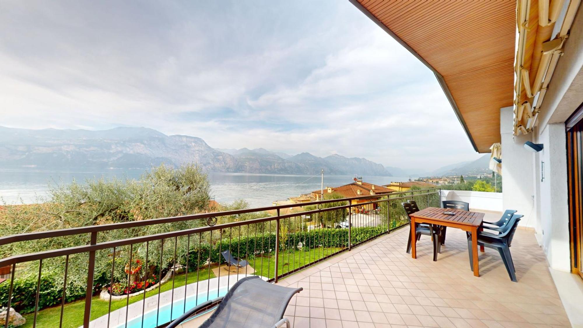 Villa Mimosa-Con Piscina E Vista Lago Бренцоне-суль-Гарда Экстерьер фото